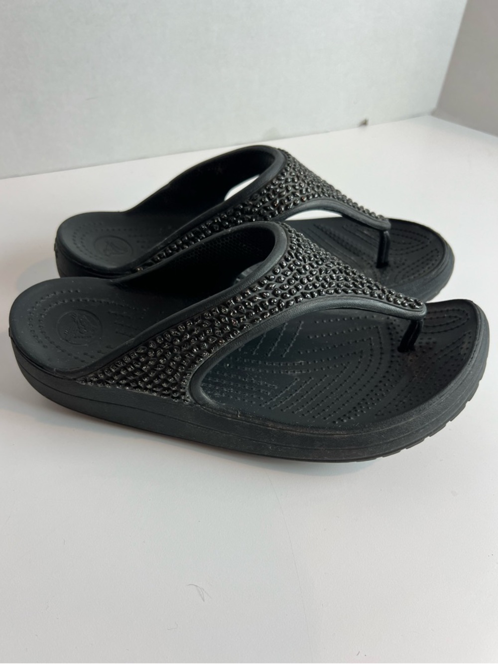 Crocs Women’s Sloane Embellished Sandals  Size 11